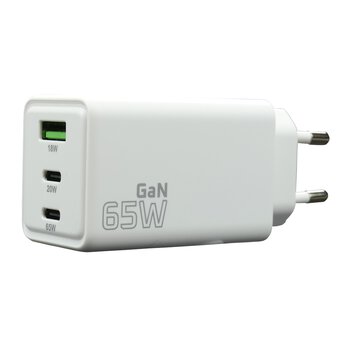 everActive GaN SC-655Q wall charger with USB socket and 2x USB-C PD PPS QC4+ 65W