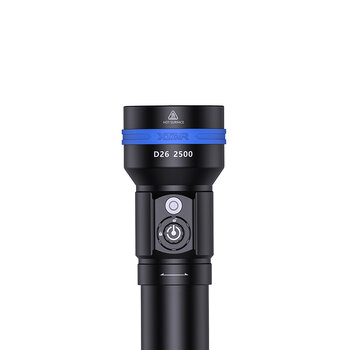 LED diving flashlight Xtar D26 2500 Lumens set with charger and batteries