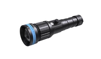 Xtar D40 Zoom LED Diving Flashlight 1600lm Set with Battery and Charger