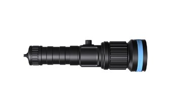 Xtar D40 Zoom LED Diving Flashlight 1600lm Set with Battery and Charger